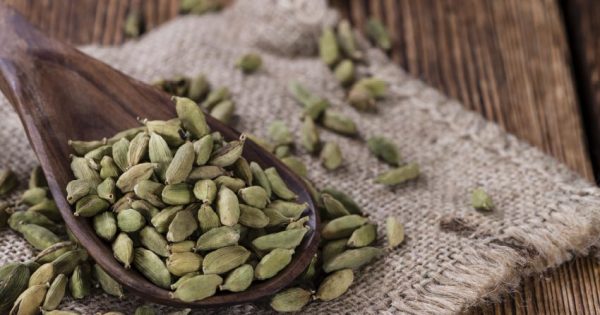 10 Health Benefits of Cardamom SeaOfHerbs